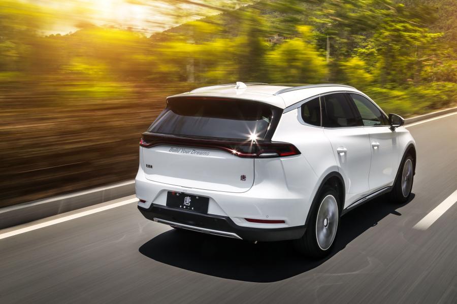  BYD Tang 2018 года  (фото 2 из 22)